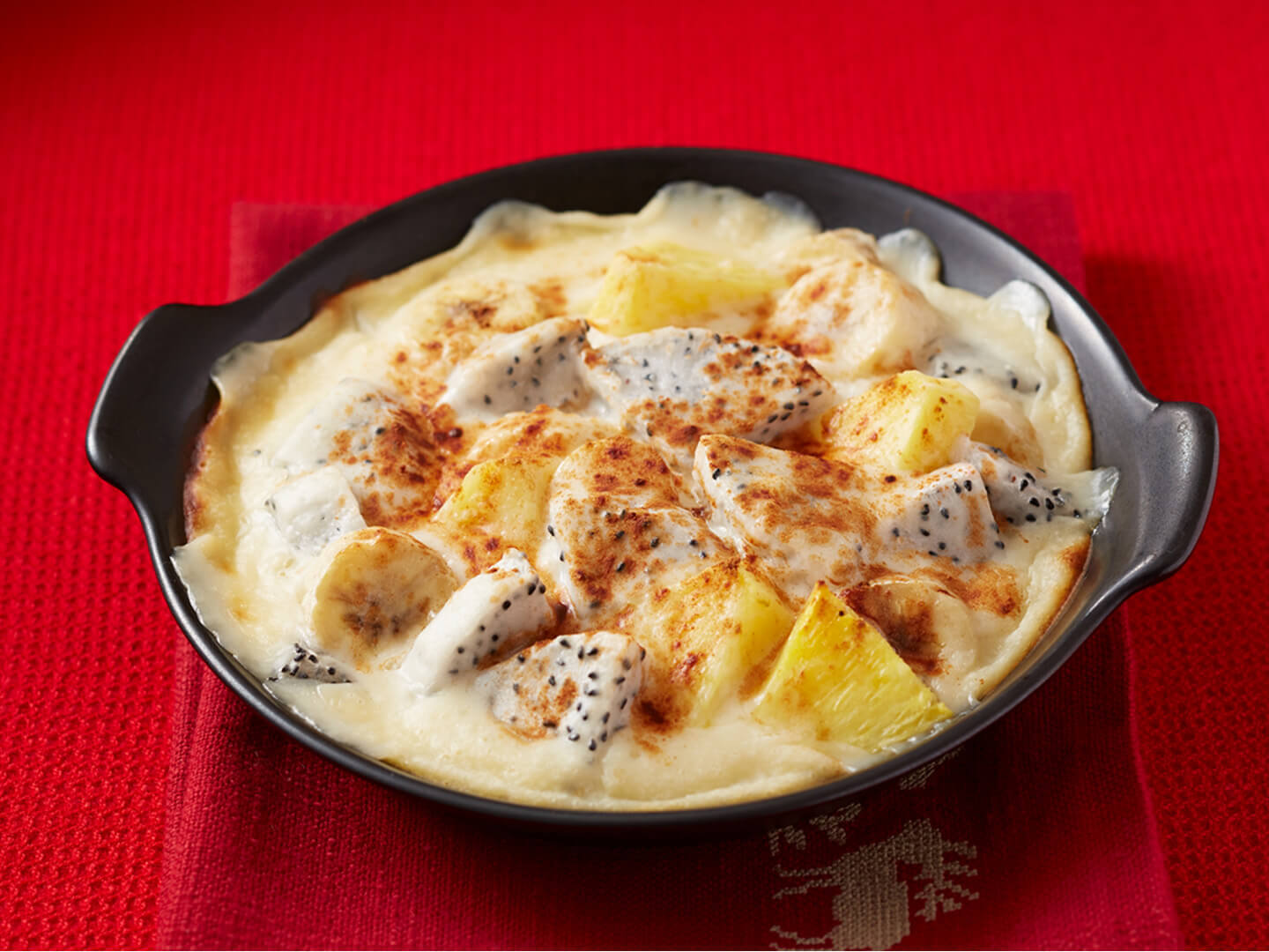 画像に alt 属性が指定されていません。ファイル名: Dragon-fruit-and-banana-yogurt-gratin_.jpg